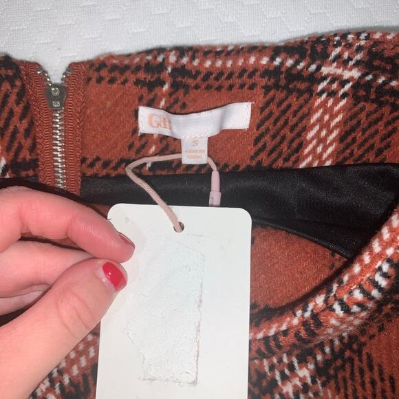 Gianni Bini Plaid Mini Skirt in Red and Black - Picture 3 of 5